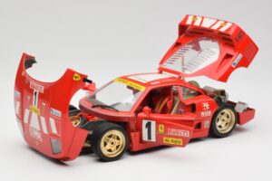 Ferrari F40 Evoluzione Bburago 1:18 3042 Druckguss — Bild 2 von 8