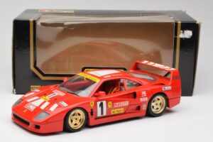 Ferrari F40 Evoluzione Bburago 1:18 3042 Druckguss — Bild 8 von 8