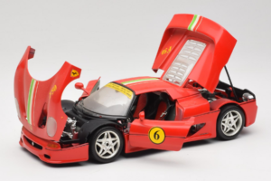 Ferrari F50 Coupe #6 Rot mit Italienischer Flagge Bburago 1:18 3382-P1 Druckguss — Bild 2 von 8