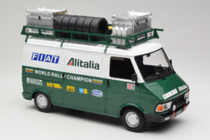 Fiat 242 Alitalia Rally Team Assistance With Trailer 1978 IXO 1:18 18CMC027WX Druckguss — Bild 5 von 7