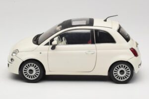 Fiat 500 Weiß Mondo Motors 1:18 500291 Druckguss — Bild 4 von 8