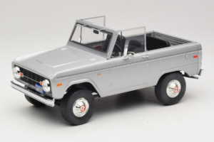 Ford Bronco Speed Movie GreenLight 1:18 19074 Druckguss — Bild 2 von 7