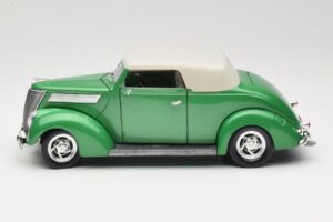 Ford Cabriolet Grün Road Signature 1:18 92239 Druckguss — Bild 4 von 8