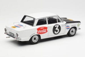 Ford Cortina Mk1 #3 P. Hughes / B. Young African Safari Rally 1964 AUTOart 1:18 86428 Druckguss — Bild 3 von 8