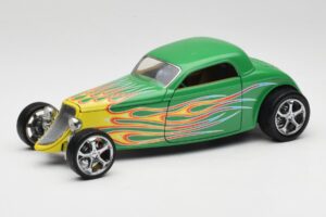 Ford Coupe Grün mit Feuer Road Signature 1:18 30109 Druckguss