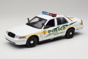 Ford Crown Victoria Police Interceptor CSI Miami GreenLight 1:18 13514 Druckguss