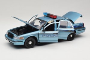 Ford Crown Victoria Police Cruiser Twilight Blue Greenlight 1:18 1643 Druckguss — Bild 2 von 8