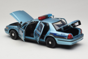 Ford Crown Victoria Police Cruiser Twilight Blue Greenlight 1:18 1643 Druckguss — Bild 5 von 8
