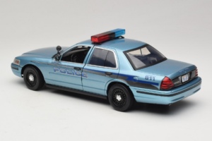 Ford Crown Victoria Police Cruiser Twilight Blue Greenlight 1:18 1643 Druckguss — Bild 7 von 8