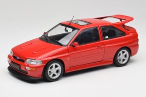 Ford Escort RS Cosworth Radiant Rot Minichamps 1:18 150089021 Druckguss