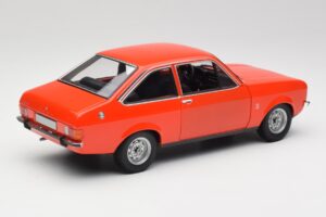 Ford Escort Mk2 Signal Orange Minichamps 1:18 150084100 Druckguss — Bild 3 von 8