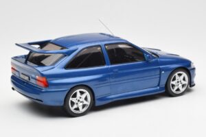 Ford Escort RS Cosworth Blau IXO 1:18 18CMC180 Druckguss — Bild 2 von 6