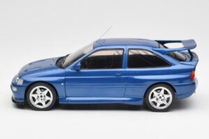 Ford Escort RS Cosworth Blau IXO 1:18 18CMC180 Druckguss — Bild 3 von 6