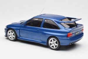 Ford Escort RS Cosworth Blau IXO 1:18 18CMC180 Druckguss — Bild 5 von 6
