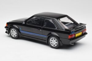 Ford Escort RS Turbo Privatwagen Prinzessin Diana Schwarz MCG 1:18 MCG18420 Druckguss — Bild 5 von 6