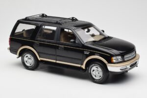 Ford Expedition Eddie Bauer Schwarz UT Models 1:18 22710 Druckguss