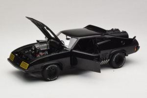 Ford Falcon XB Interceptor Mad Max 2 The Road Warrior AUTOart 1:18 72745 Druckguss — Bild 2 von 8