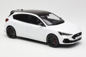 Ford Focus ST Mk4 Frozen Weiß MCG 1:18 MCG18453 Druckguss — Bild 4 von 6