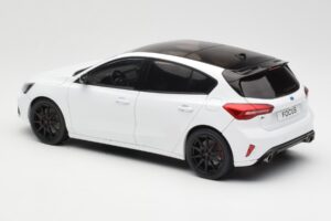 Ford Focus ST Mk4 Frozen Weiß MCG 1:18 MCG18453 Druckguss — Bild 5 von 6