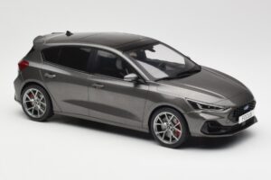 Ford Focus ST Mk4 Grau MCG 1:18 MCG18454 Druckguss — Bild 4 von 6