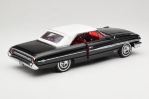 Ford Galaxie 500 Schwarz Sun Star 1:18 1442 Druckguss — Bild 3 von 8