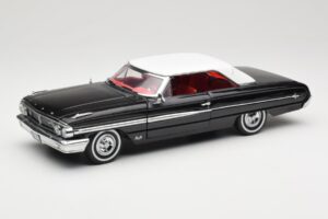 Ford Galaxie 500 Schwarz Sun Star 1:18 1442 Druckguss
