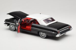 Ford Galaxie 500 Schwarz Sun Star 1:18 1442 Druckguss — Bild 5 von 8