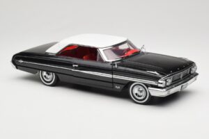 Ford Galaxie 500 Schwarz Sun Star 1:18 1442 Druckguss — Bild 6 von 8