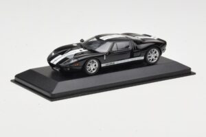 Ford GT Schwarz Minichamps 1:43 400084204 Druckguss — Bild 2 von 4