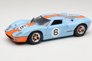 Ford GT40 Gulf #6 J. Ickx / J. Oliver 24 Hours of Le Mans 1969 Eagles Race 1:18 300600 Druckguss