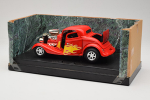 Ford High Tech Rot mit Flamme American Muscle 1:18 7726 Druckguss — Bild 3 von 4
