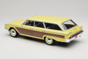 Ford Country Squire Gelb MCG 1:18 MCG18048 Druckguss — Bild 5 von 6