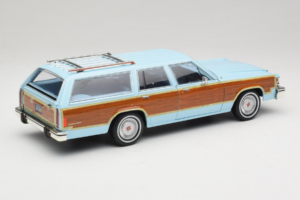 Ford LTD Country Squire Charlie's Angels Movie GreenLight 1:18 19066 Druckguss — Bild 3 von 8