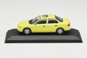 Ford Mondeo Mk1 Citrus Yellow Minichamps 1:43 MIN0821001 Druckguss