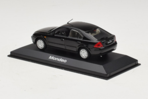 Ford Mondeo Mk3 Schwarz Minichamps 1:43 MONDEO004 Druckguss — Bild 3 von 4