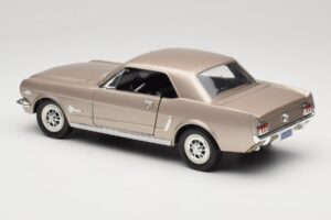 Ford Mustang 1964 1/2 Silber Mira 1:18 6127 Druckguss — Bild 7 von 8