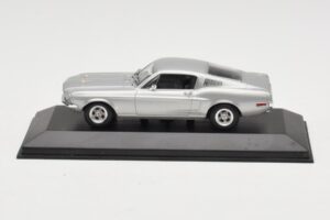 Ford Mustang GT Silber Minichamps 1:43 FORD001 Druckguss