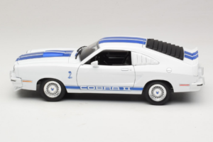 Ford Mustang II Cobra II Charlie's Angels Movie Greenlight 1:18 12880 Druckguss — Bild 4 von 8