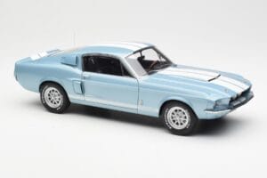 Ford Mustang Shelby GT500 Hellblau Metallic Mit Weißen Streifen AUTOart 1:18 72907 Druckguss — Bild 6 von 8