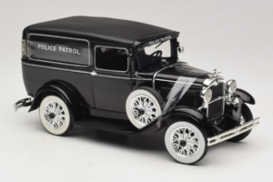 Ford Panel Car Police Patrol Signature Models 1:18 18143 Druckguss — Bild 4 von 6