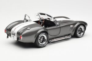 Ford Shelby Cobra 427 S/C Grau Metallic Mit Weißen Streifen Kyosho 1:18 08045GRW Druckguss — Bild 3 von 8