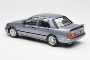 Ford Sierra RS Cosworth Hellblau MCG 1:18 MCG18174 Druckguss — Bild 5 von 6