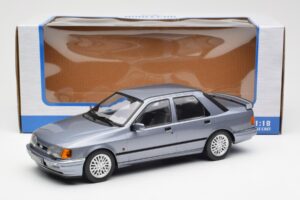 Ford Sierra RS Cosworth Hellblau MCG 1:18 MCG18174 Druckguss — Bild 6 von 6