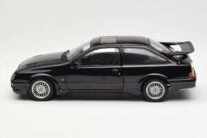Ford Sierra RS Cosworth Schwarz AUTOart 1:18 72861 Druckguss — Bild 4 von 8