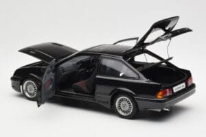 Ford Sierra RS Cosworth Schwarz AUTOart 1:18 72861 Druckguss — Bild 5 von 8