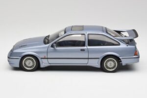Ford Sierra RS Cosworth Moonstone Blau AUTOart 1:18 72863 Druckguss — Bild 4 von 8