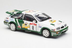 Ford Sierra RS Cosworth #8 D. Auriol / B. Occelli Rally Tour de Corse 1988 AUTOart 1:18 88812 Druckguss — Bild 6 von 8
