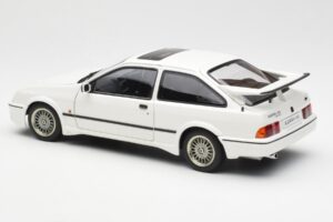 Ford Sierra RS Cosworth Weiß AUTOart 1:18 72862 Druckguss — Bild 7 von 8