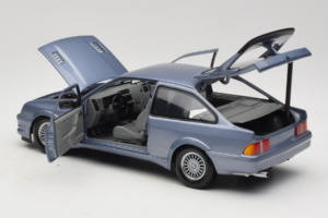 Ford Sierra RS Cosworth Blau Minichamps 1:18 150084002 Druckguss — Bild 5 von 8