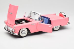 Ford Thunderbird Rosa Revell 1:18 8804 Druckguss — Bild 2 von 8